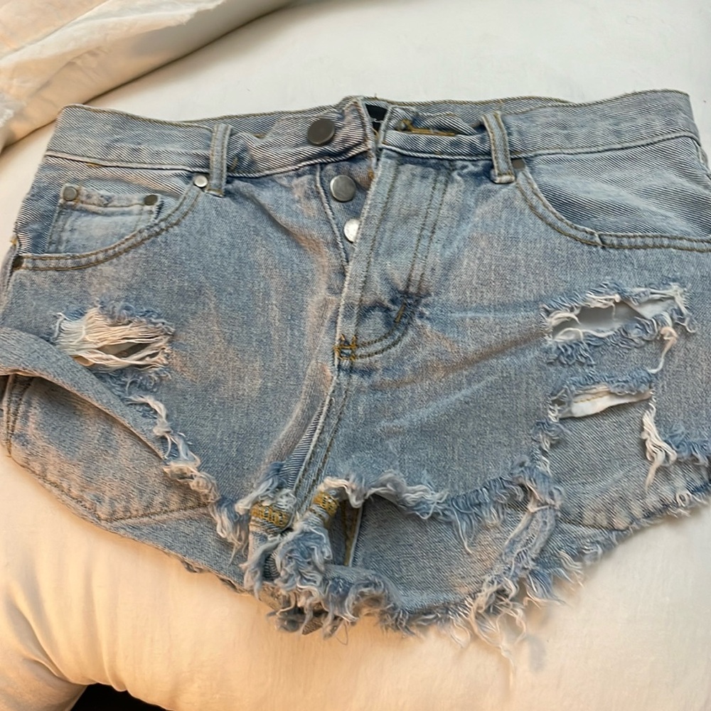 Low rise denim shorts